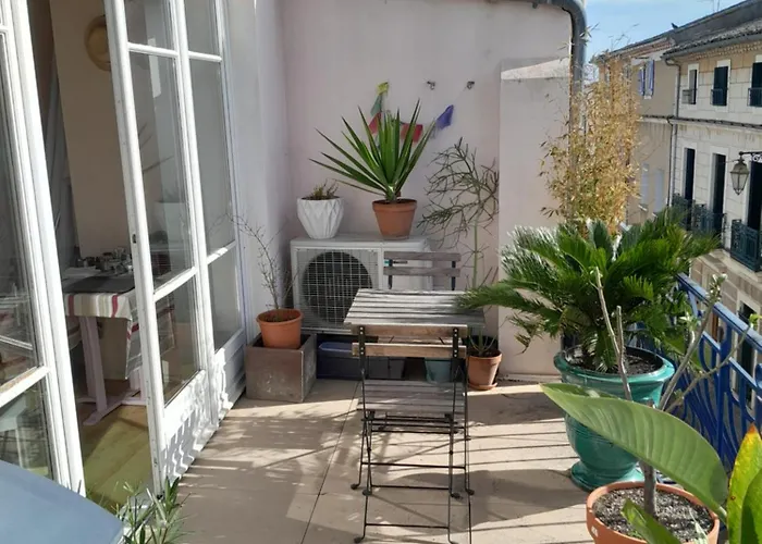 Quarto em Acomodações Particulares Maison Dans Village Du Sud *