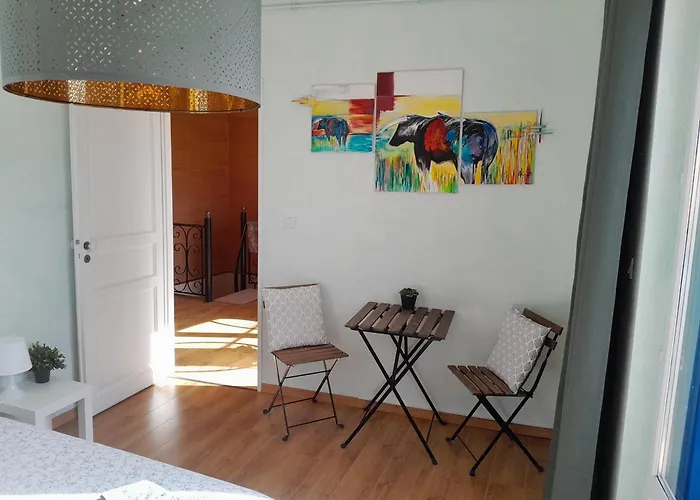 Maison Dans Village Du Sud Quarto em Acomodações Particulares Villeneuve-lès-Béziers